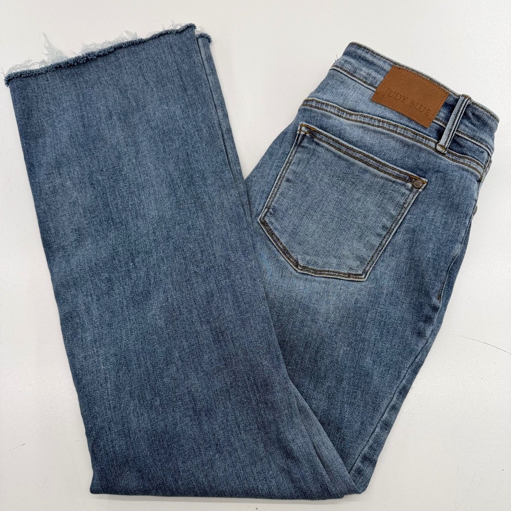 Judy Blue High Waist Button Fly Bootcut Jeans Raw Hem Med. Wash Size 9 JB82551MD